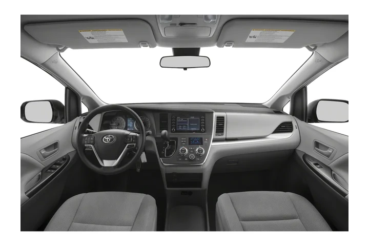 2019 Sienna LE image 5