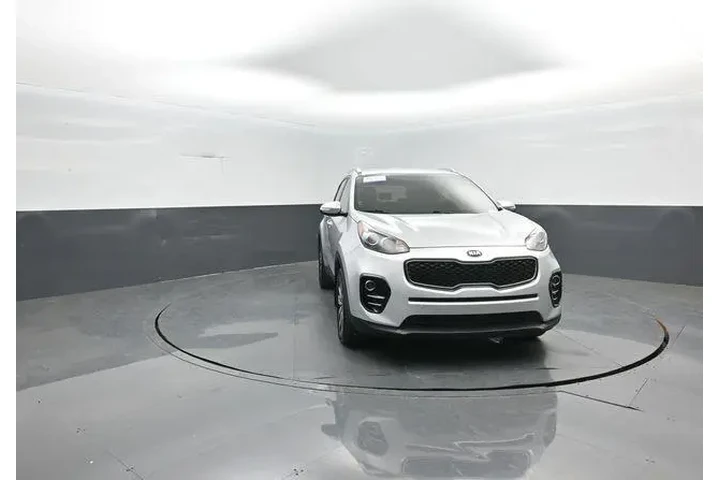 $17586 : Kia Sportage 2019 EX 4dr SUV image 2