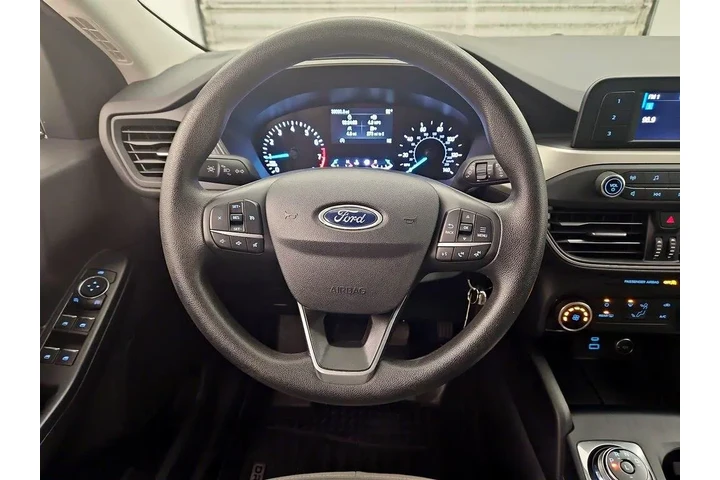$16998 : Ford Escape 2021 S 4dr SUV image 10
