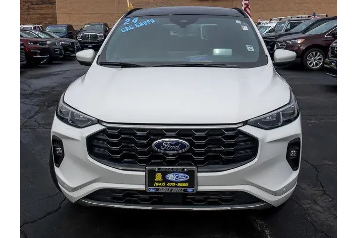 $31870 : Ford Escape 2024 AWD ST-Line image 4