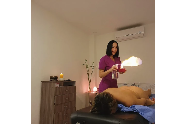 "Experta Terapeuta Holística" image 2