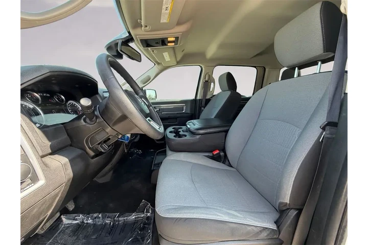 $29390 : Ram 1500 Classic 2023 4x4 SL image 10