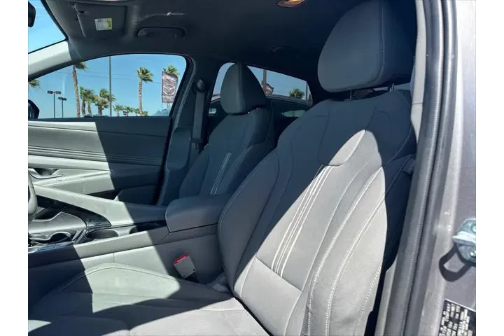 $21489 : Hyundai ELANTRA 2023 SEL 4dr image 10