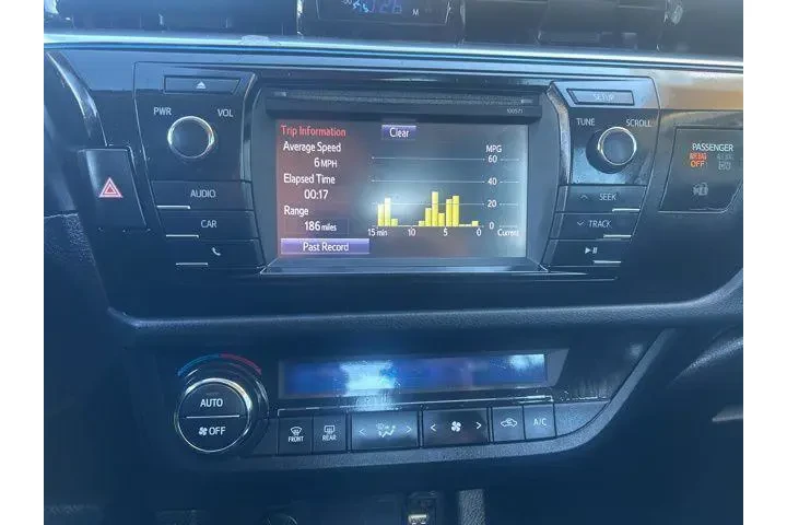 $15995 : Toyota Corolla 2016 S 4dr Se image 8