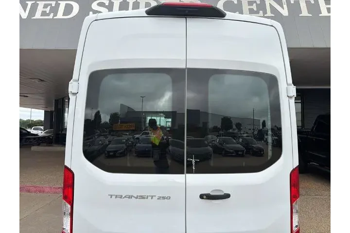 $35708 : Ford Transit 2023 250 3dr LW image 7