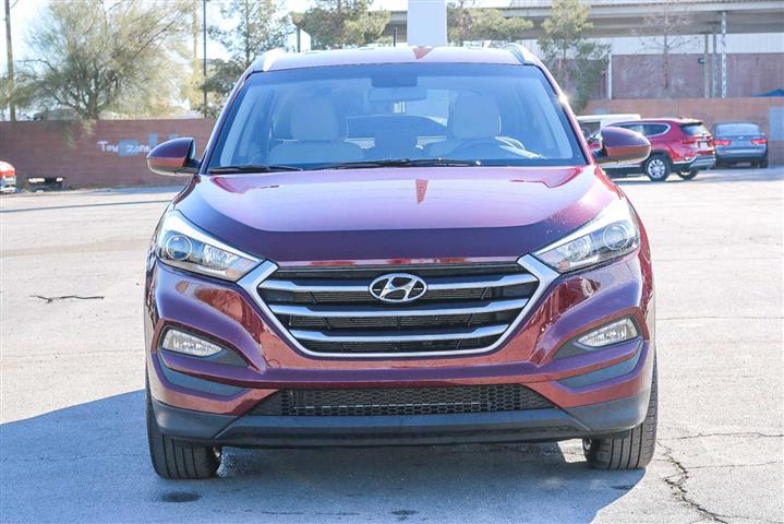 $17990 : Pre-Owned 2017 Hyundai Tucson image 2
