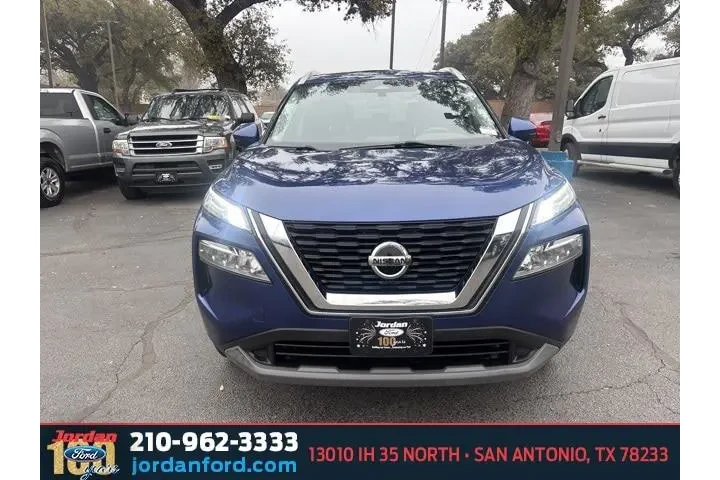 $17173 : Nissan Rogue 2021 SV 4dr Cro image 2