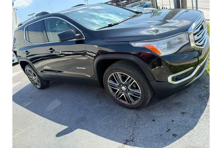 $1500 : GMC ACADIA SLT image 2