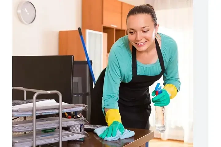 SE BUSCA SEÑORA PARA LIMPIEZA image 1