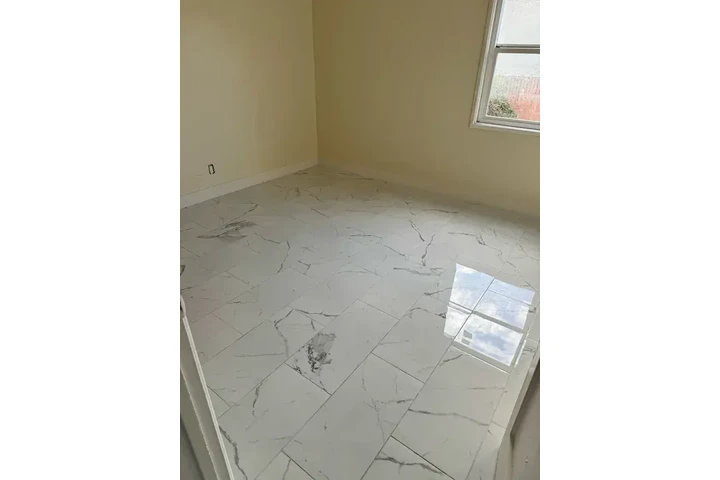 $1500 : Downey 🏠 Pet Friendly 2-1 image 4