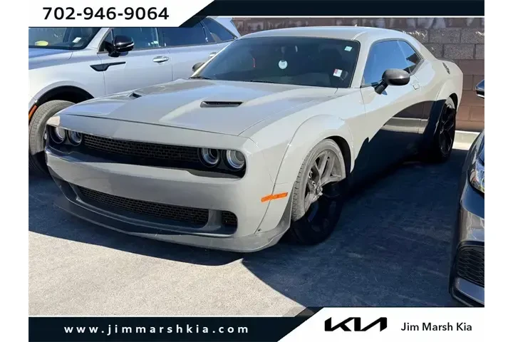 $17588 : Dodge Challenger 2019 SXT 2d image 1
