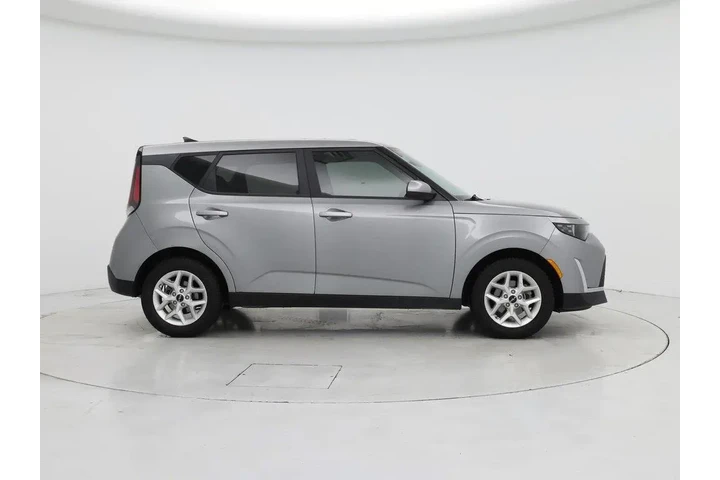 $16998 : Kia Soul 2024 LX 4dr Crossov image 7