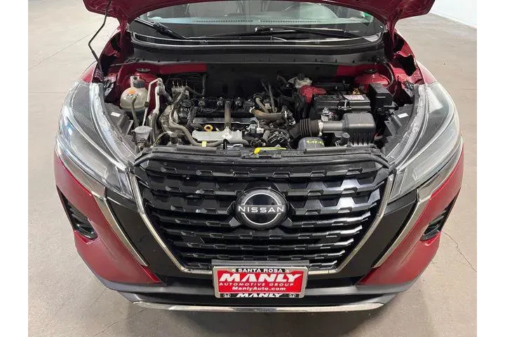 $18895 : Nissan Kicks 2023 SR 4dr Cro image 9