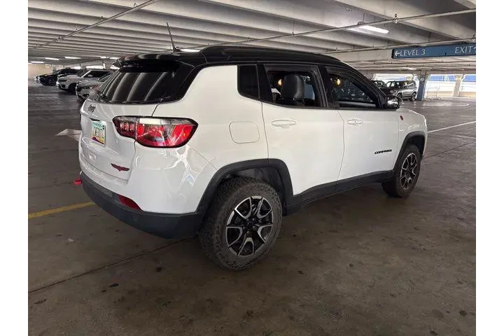 $21998 : Jeep Compass 2025 4x4 Trailh image 3