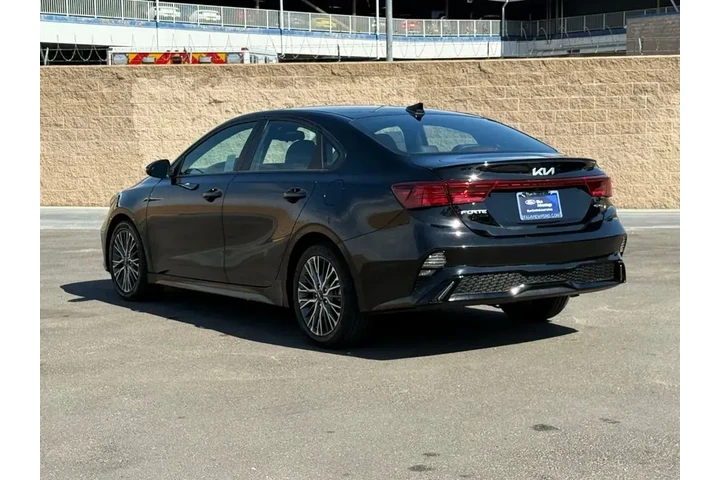 $19289 : Kia Forte 2023 GT-Line 4dr S image 5