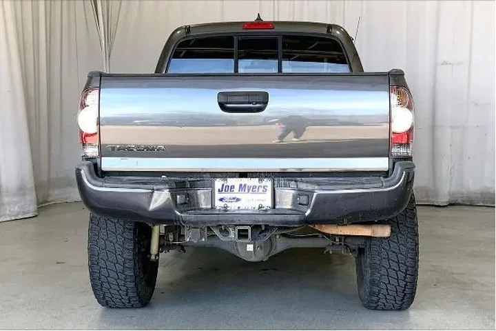 $17972 : Toyota Tacoma 2012 4x4 V6 4d image 4