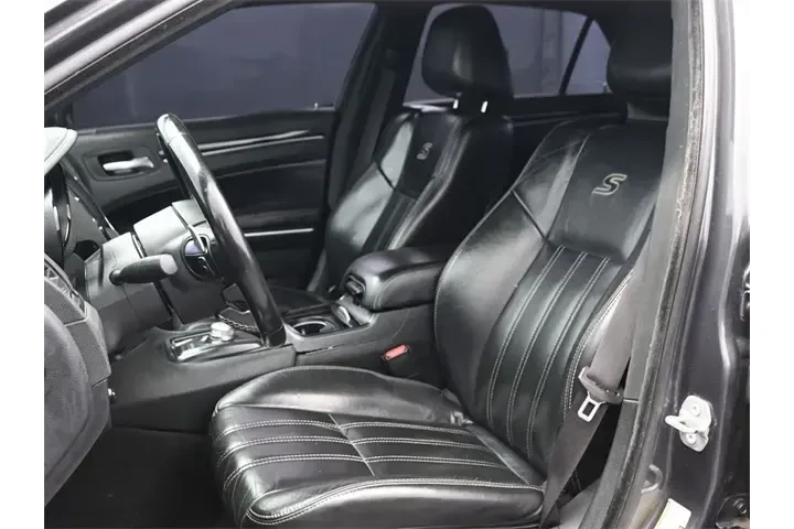 $15801 : Chrysler 300 2019 S 4dr Seda image 9