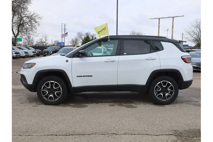 $24577 : Jeep Compass 2025 4x4 Trailh image 6