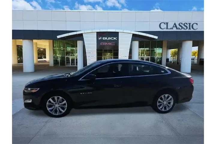 $21964 : Chevrolet Malibu 2023 LT 4dr image 4