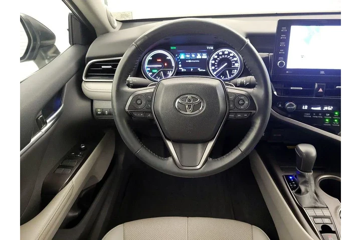 $34998 : Toyota Camry Hybrid 2024 XSE image 10