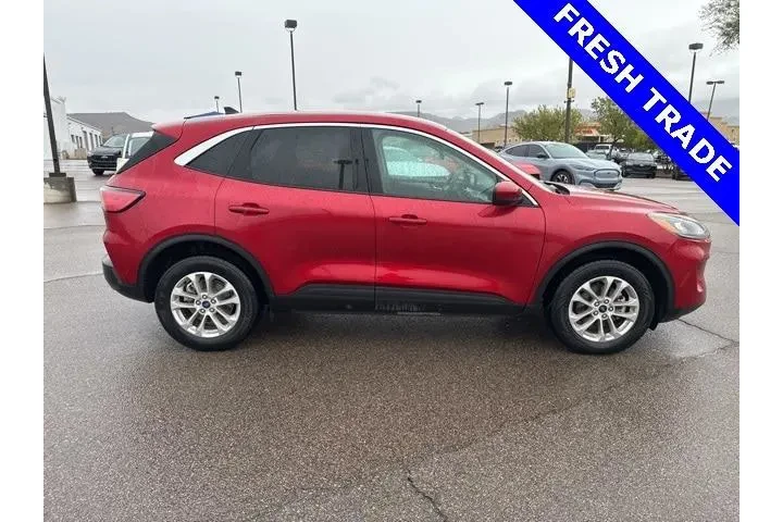 $17896 : Ford Escape 2020 AWD SE 4dr image 4