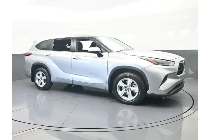 $25400 : Toyota Highlander 2022 AWD L image 8