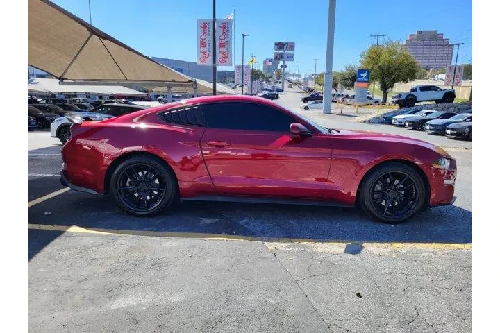 $19500 : Ford Mustang 2018 EcoBoost 2 image 2