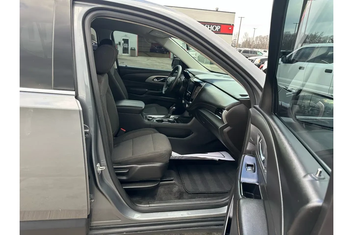 $11980 : 2019 Traverse FWD 4dr LS w/1LS image 8