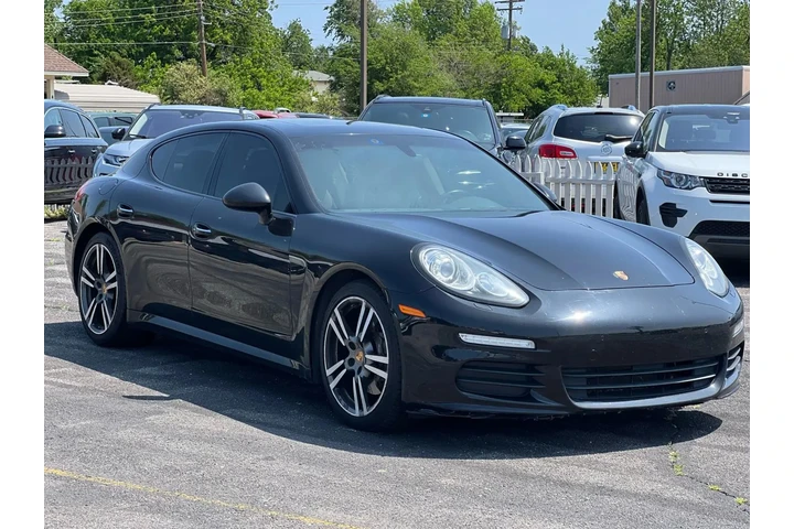 2015 PORSCHE PANAMERA 4 SEDAN image 10