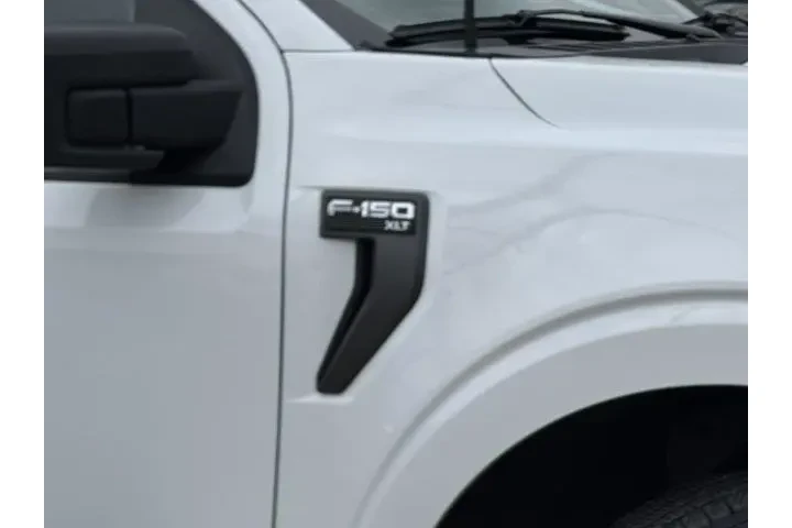 $33500 : Ford F-150 2023 4x2 XL 4dr S image 4