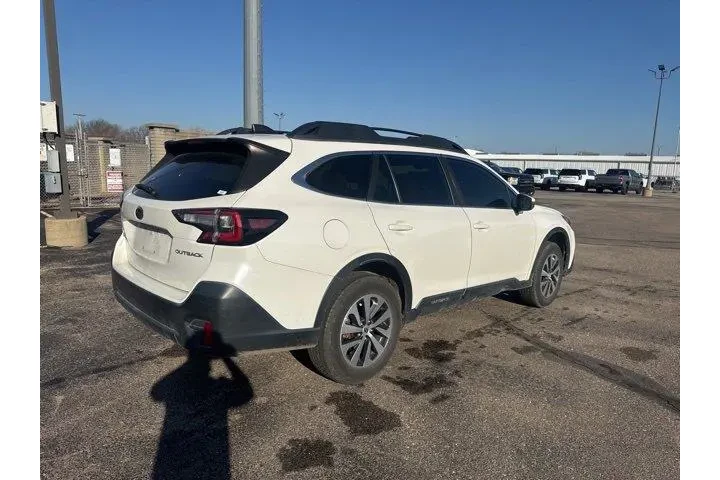 $23700 : Subaru Outback 2021 AWD Prem image 7