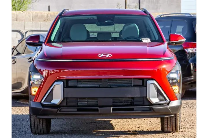 $25950 : Hyundai KONA 2025 AWD SEL Co image 4