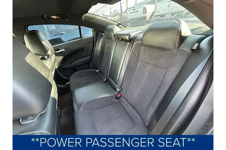 $33487 : Dodge Charger 2017 R/T Scat image 10