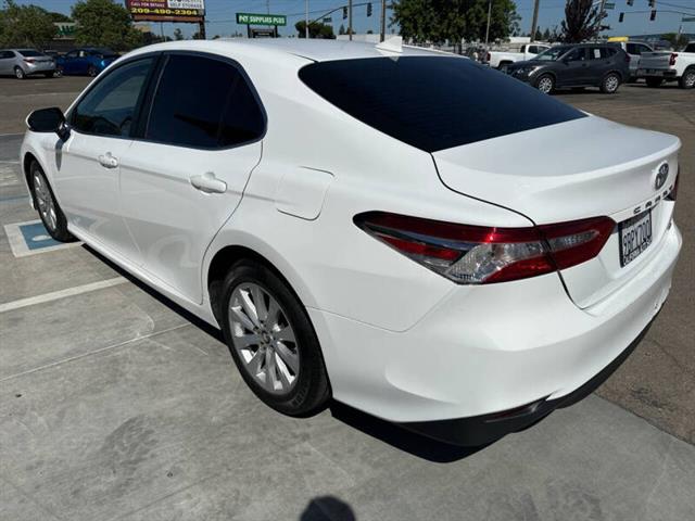 $17999 : 2019 Camry LE image 4