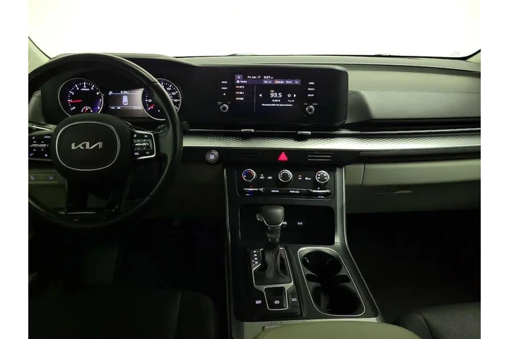 $29998 : Kia Carnival 2023 LX 4dr Min image 9