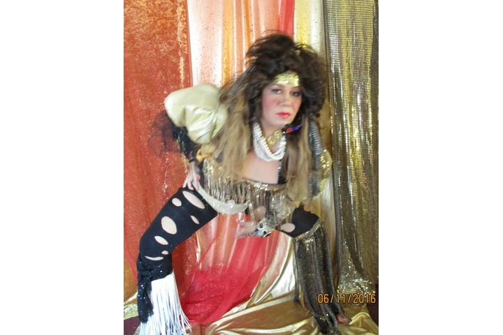 Pa los 90s con LuluTrevi show image 6