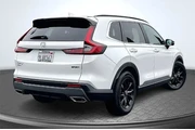 $32822 : Honda CR-V Hybrid 2024 Sport thumbnail