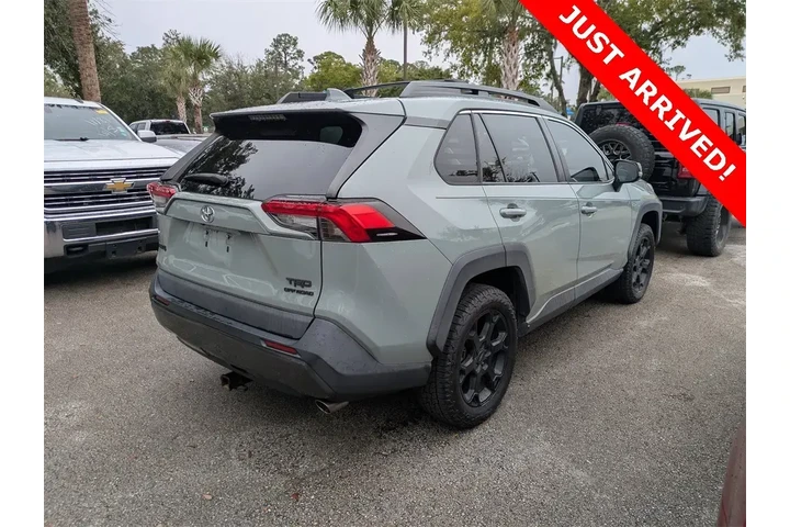 $29900 : Toyota RAV4 2020 AWD Adventu image 2