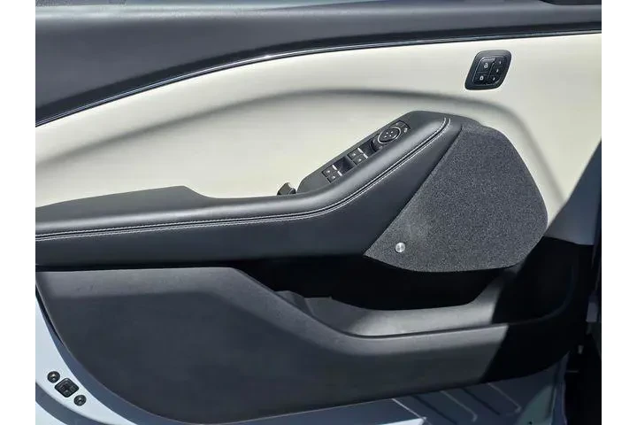 $28864 : Ford Mustang Mach-E 2023 AWD image 8