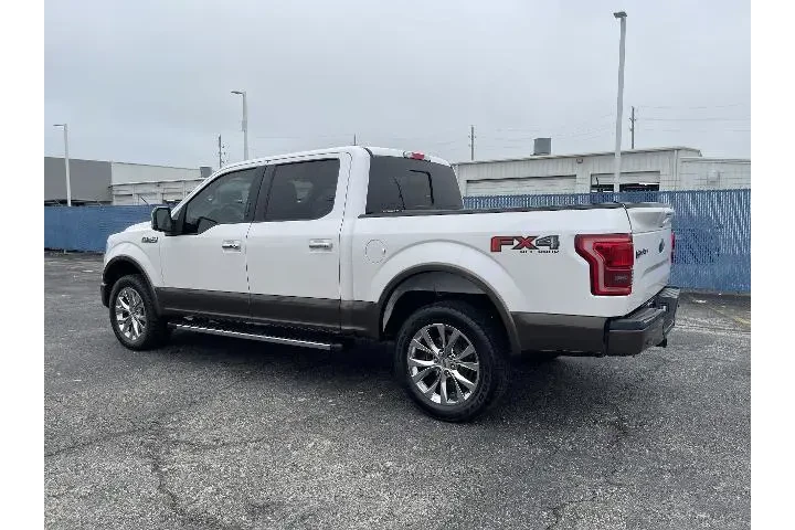 $22981 : Ford F-150 2017 4x4 Lariat 4 image 7