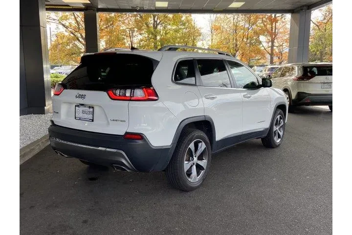 Jeep Cherokee 2020 4x4 Limit image 5