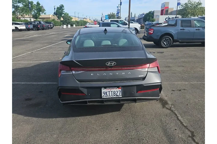 $23000 : Hyundai ELANTRA Hybrid 2024 image 7