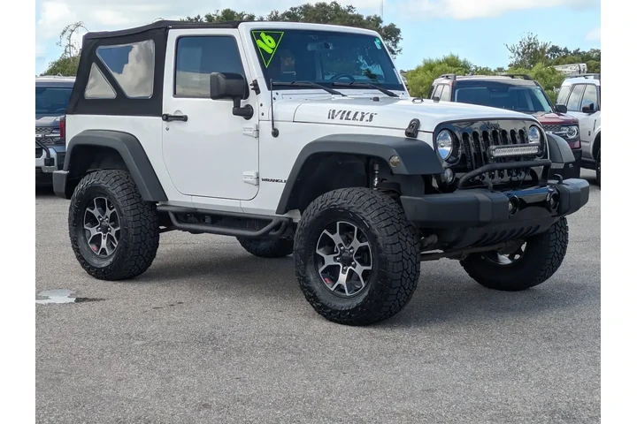 $18000 : Jeep Wrangler 2016 4x4 Sport image 2