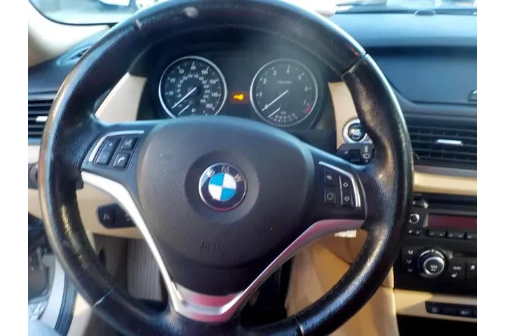 $7435 : 2015 X1 xDrive28i image 10