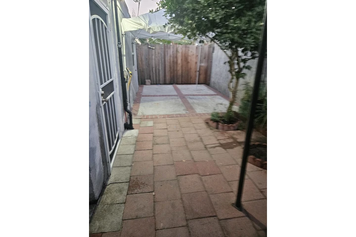$1700 : Rento casa pequena image 6