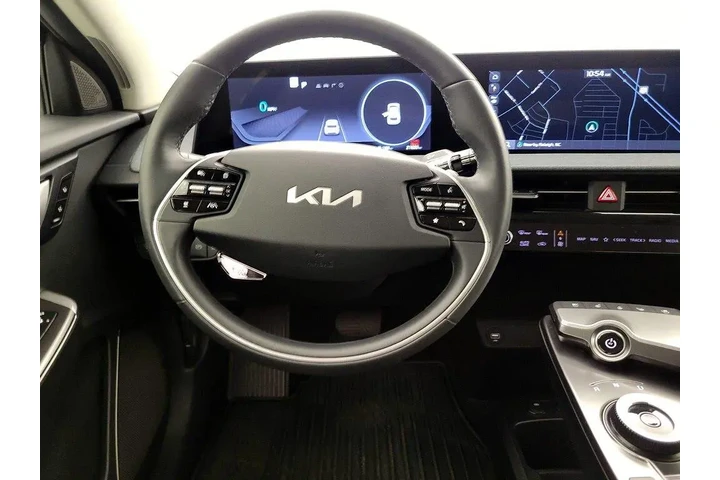 $26998 : Kia EV6 2022 AWD Wind 4dr Cr image 10