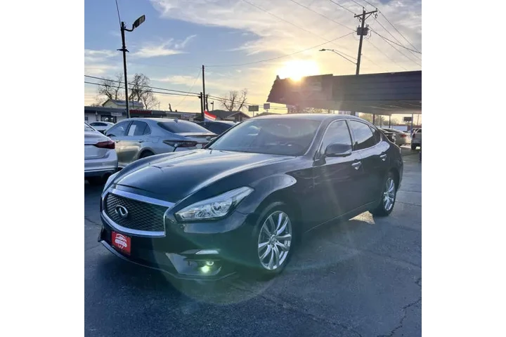 $15495 : 2018 Q70 3.7 Luxe image 3