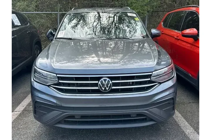 $20391 : Volkswagen Tiguan 2024 Wolfs image 2
