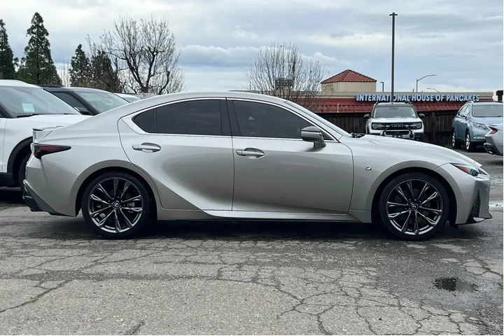$35000 : Lexus IS 350 2021 F SPORT 4d image 3