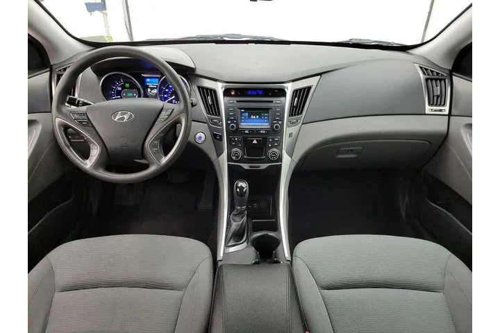 $11998 : Hyundai SONATA Hybrid 2015 4 image 9